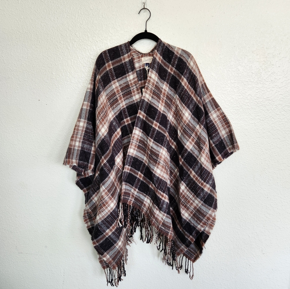 Universal Thread Plaid Wrap Ruana